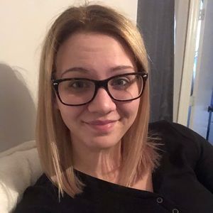 Meet your Posher, Allysa